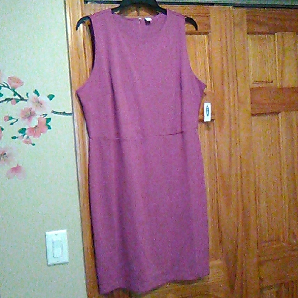 Sleeveless dress